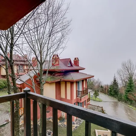 Hotel Spacious W Garden Fireplace In *